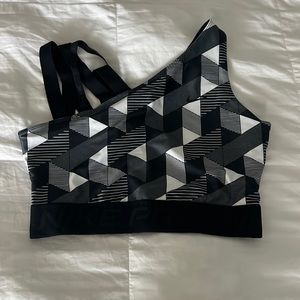 Nike Pro Top Size M